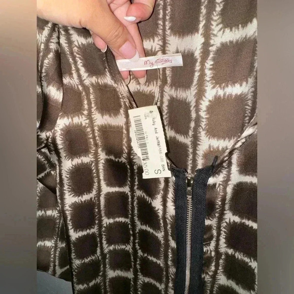 My story brown dress. Soft silky material - Picture 6 of 6